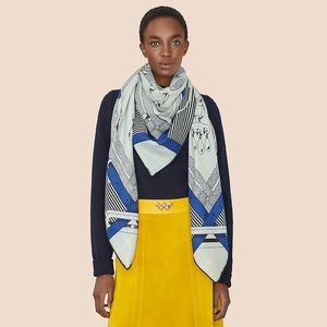 Hermès Mors à Jouets Chemise Casmere & Silk Shawl